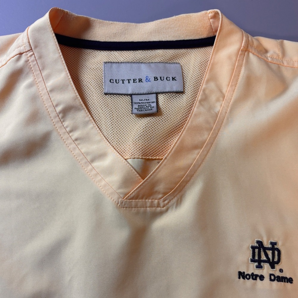 Cutter & Buck Notre Dame Fighting Irish V-Neck Windshirt Yellow Mens‎ Medium